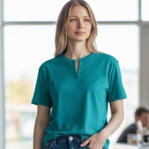 Eddie Bauer Women's Soft Easy Fit Short Sleeve V-Neck Tee Small Turquois NWT